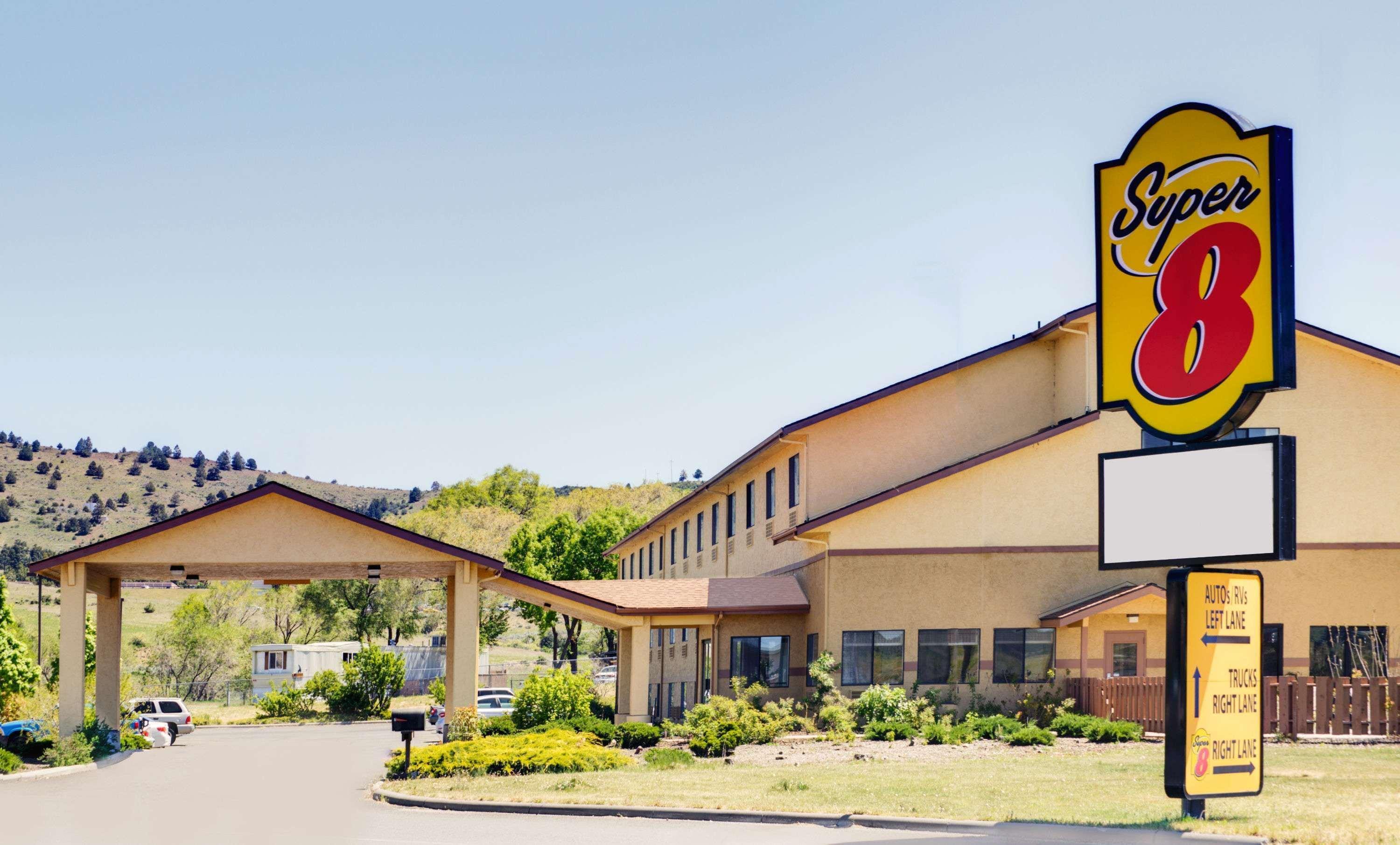 Super 8 By Wyndham Klamath Falls Ngoại thất bức ảnh